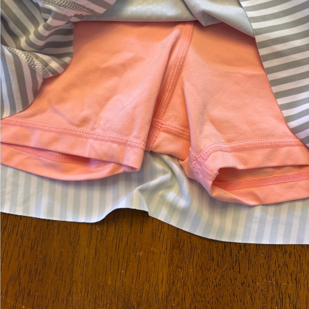 NWOT Sofibella tennis pickleball skirt. Grey/ peach medium perfect length soft. - Picture 3 of 6